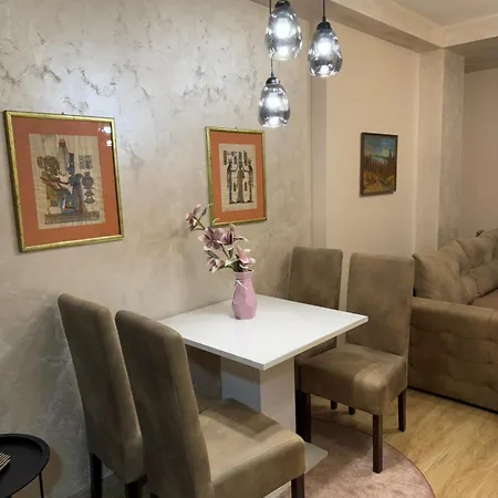 Apartment Lm *