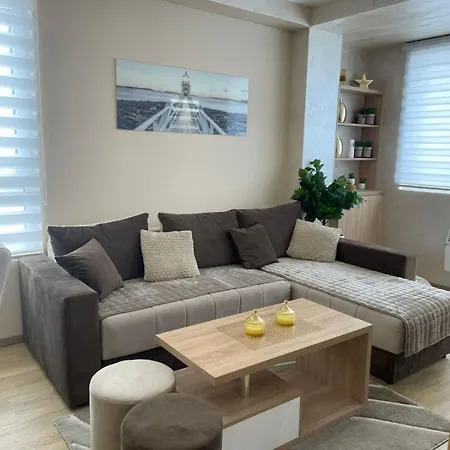 Lm شقة زلاتيبور