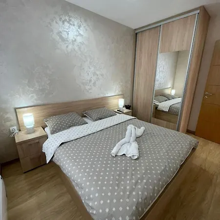 Apartment Lm *